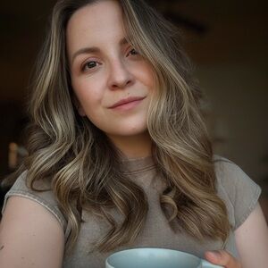 Meet your Posher, Gabriella